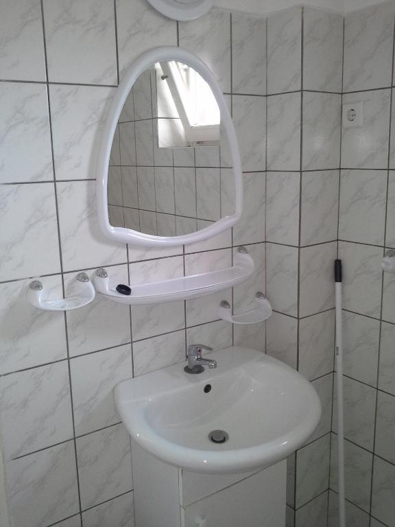 Kiad-Lak Apartmanok - Szep Kartya Elfogado Abádszalók Εξωτερικό φωτογραφία